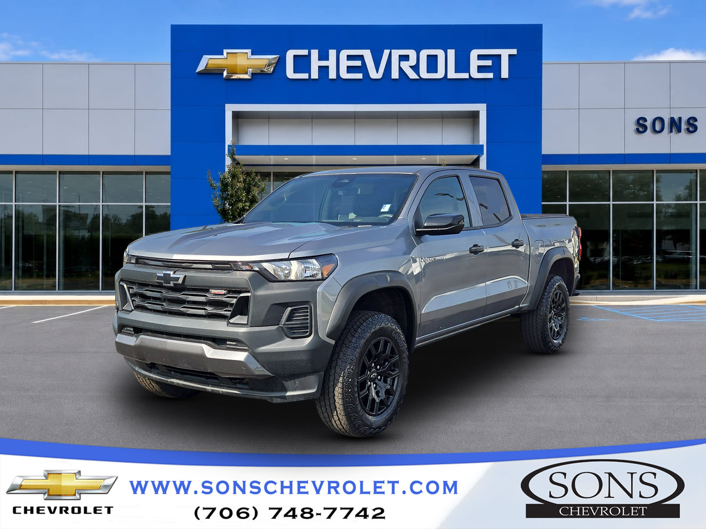 Used 2024 Chevrolet Colorado Trail Boss w/ Advanced Trailering Package AWD/4WD image 1