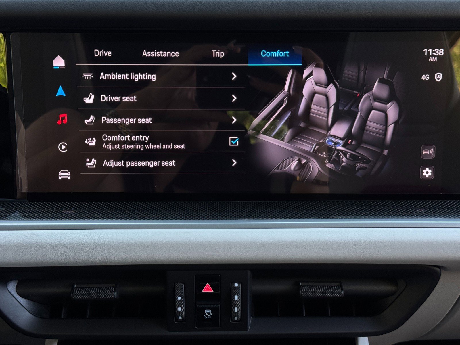 Used 2024 Porsche Cayenne Turbo AWD/4WD image 32