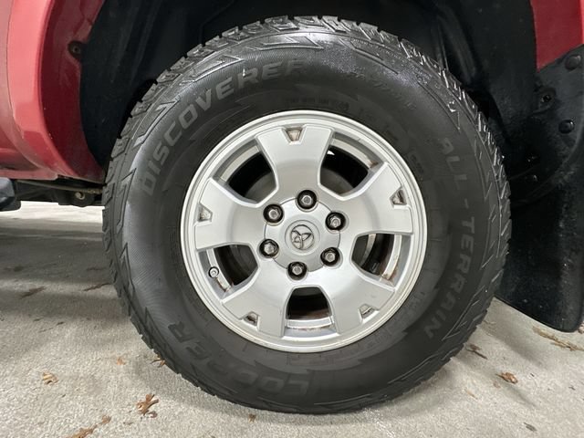 Used 2015 Toyota Tacoma PreRunner w/ SR5 Package RWD image 13