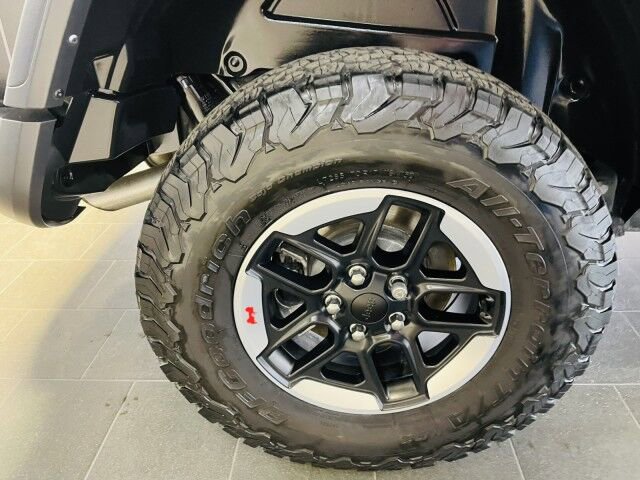 Used 2022 Jeep Wrangler Unlimited Rubicon w/ Steel Bumper Group AWD/4WD image 37