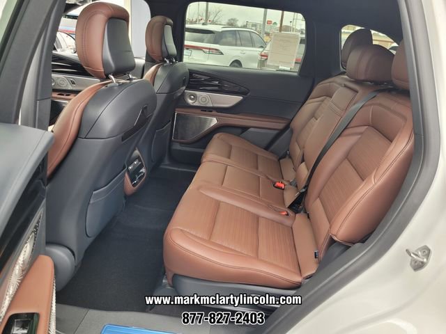 New 2026 Lincoln Nautilus Reserve image 6