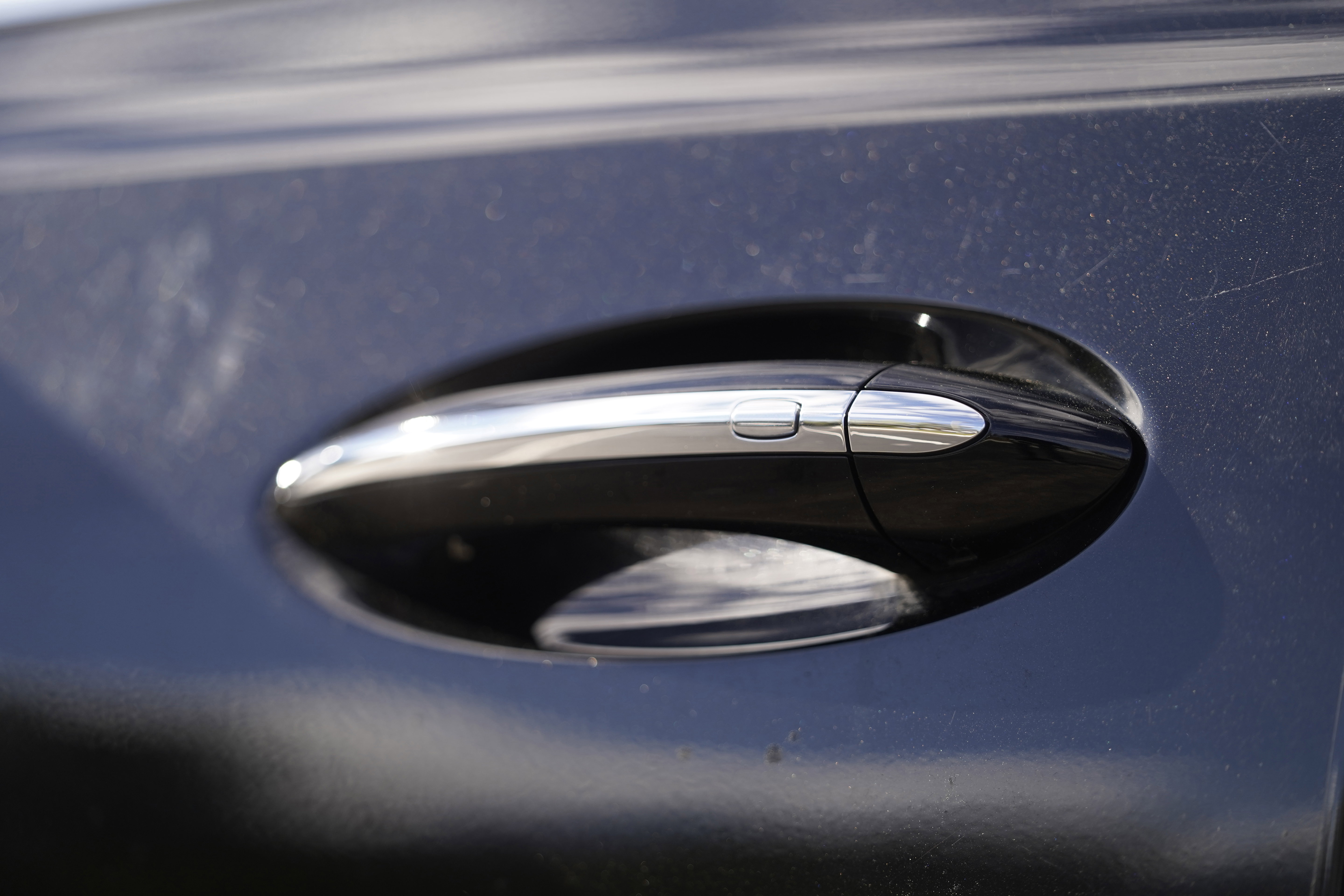 Used 2024 Buick Enclave Avenir w/ Avenir Technology Package image 44