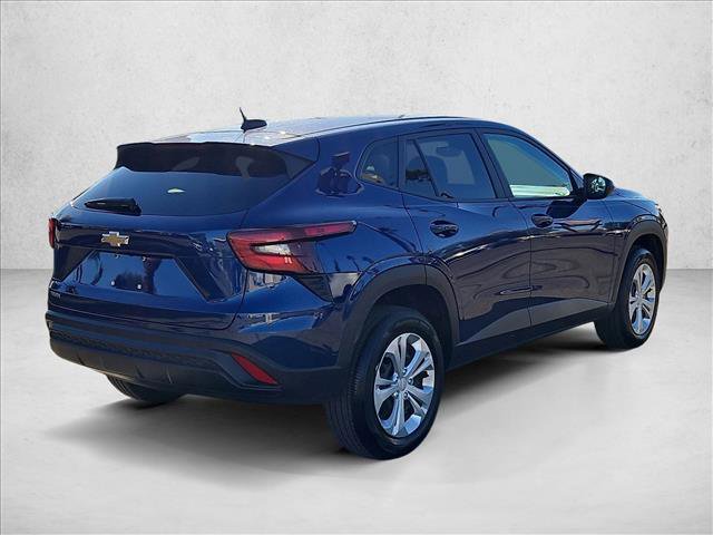 Used 2024 Chevrolet Trax LS image 5