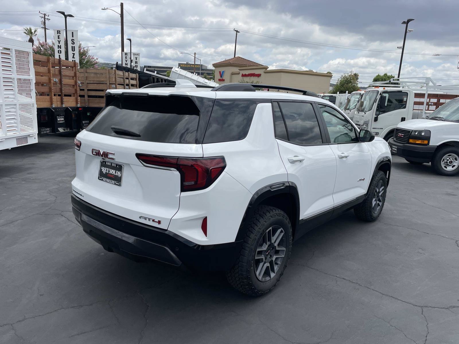 New 2026 GMC Terrain AT4 AWD/4WD image 5
