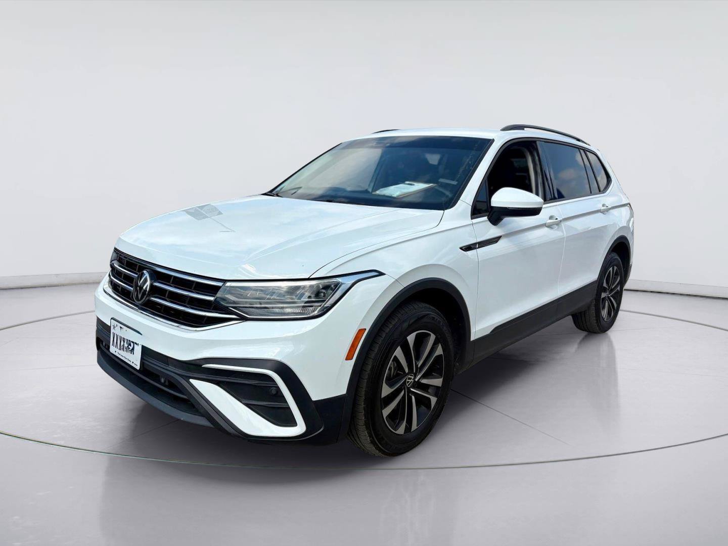 Used 2023 Volkswagen Tiguan S FWD image 5