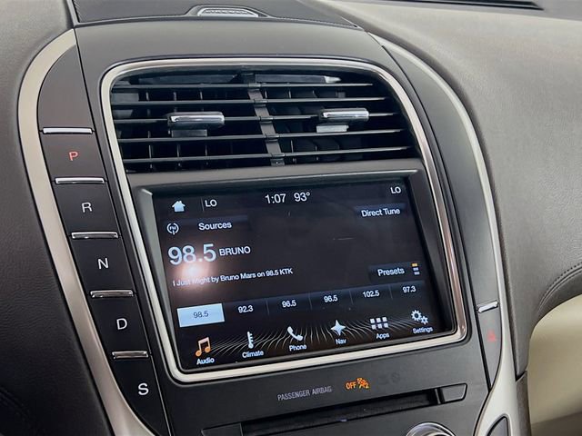 Used 2017 Lincoln MKX Reserve FWD image 9