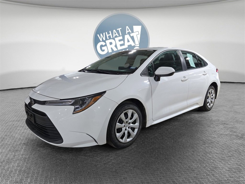 Used 2024 Toyota Corolla LE image 8