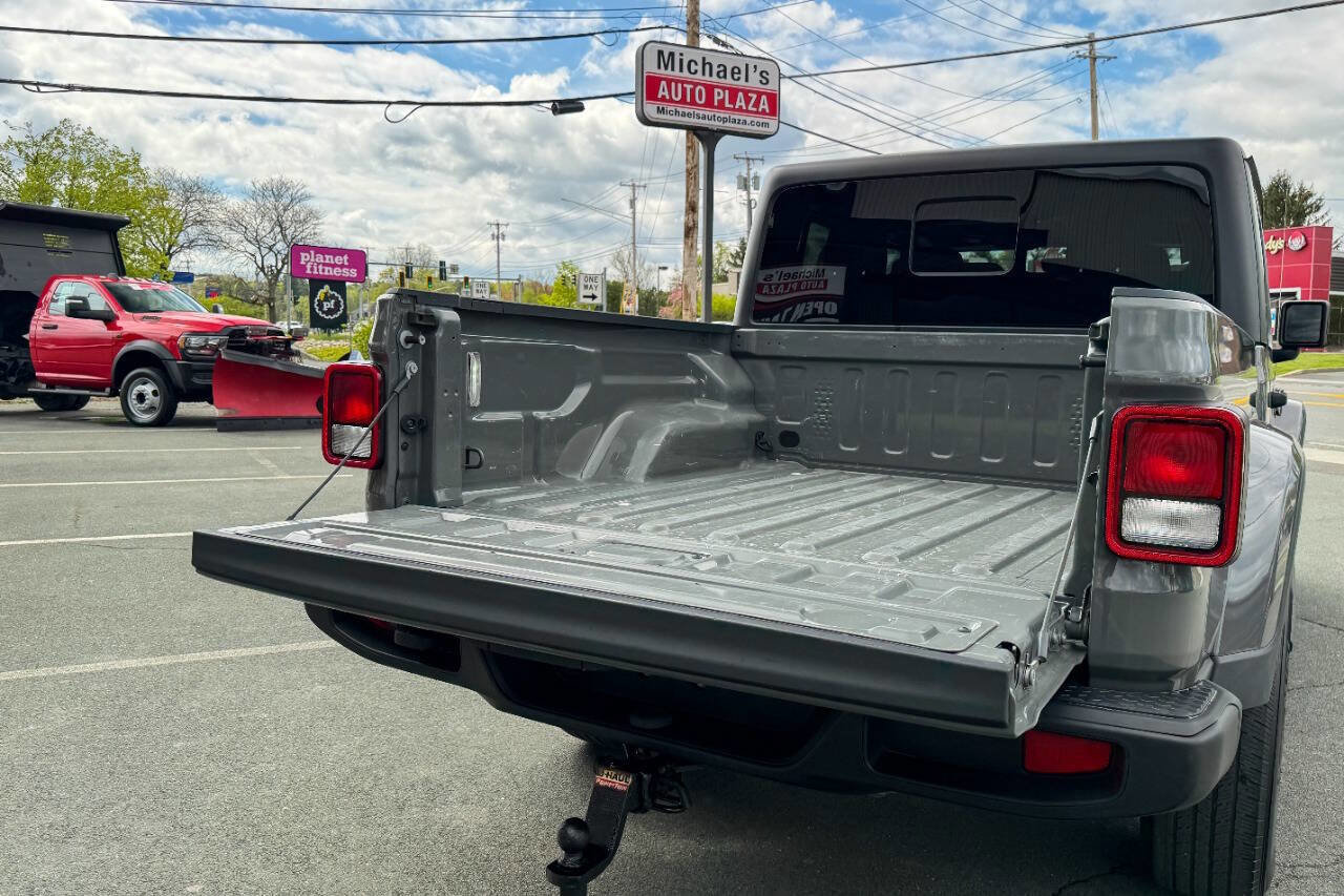 Used 2020 Jeep Gladiator Sport w/ Quick Order Package 24S AWD/4WD image 18