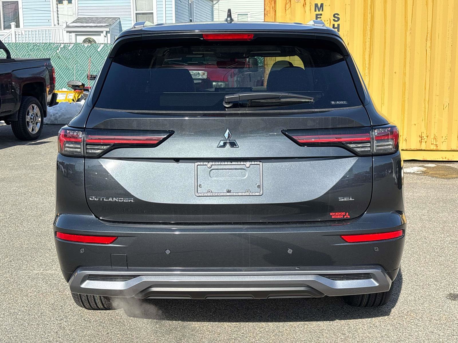 New 2026 Mitsubishi Outlander SEL image 3