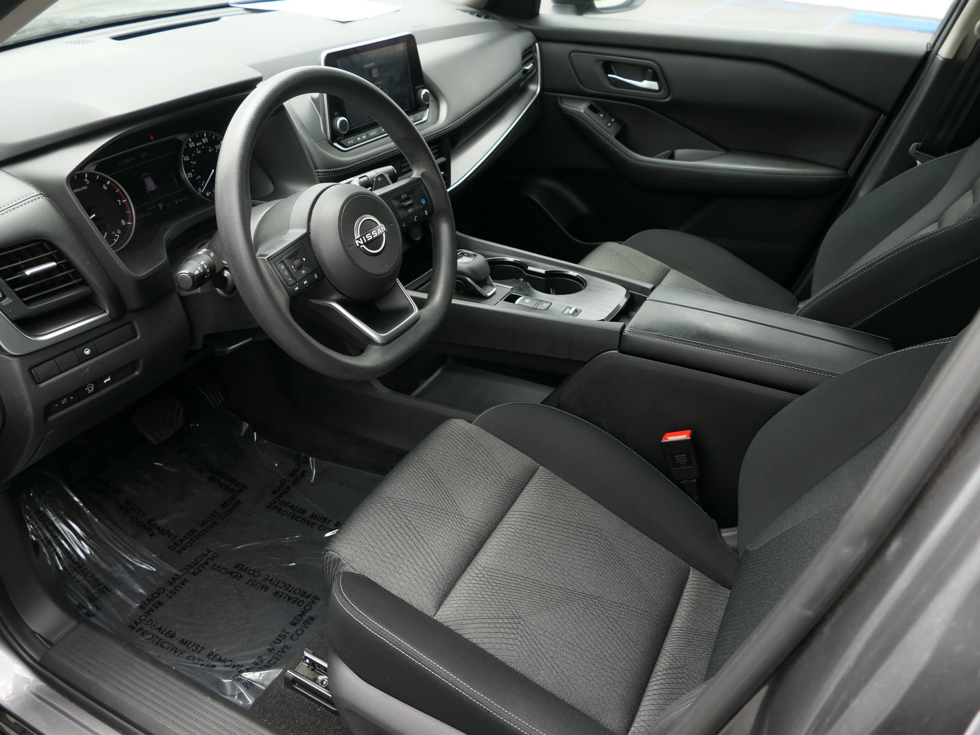 Used 2024 Nissan Rogue SV FWD image 12