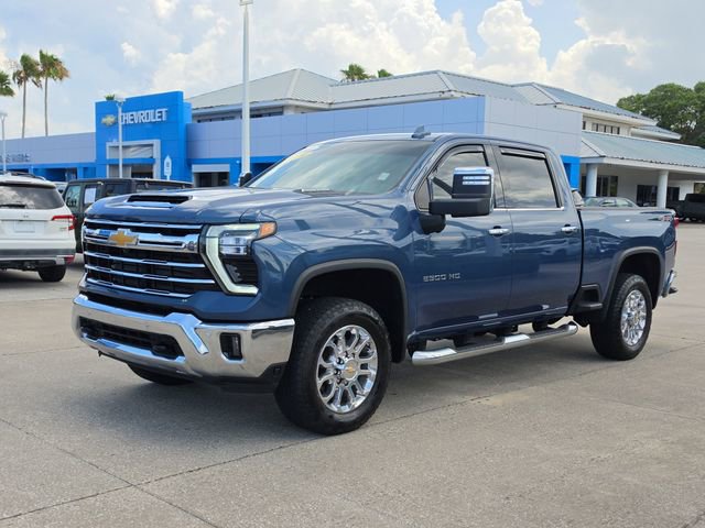 Used 2024 Chevrolet Silverado 2500 LTZ w/ LTZ Convenience Package AWD/4WD image 2