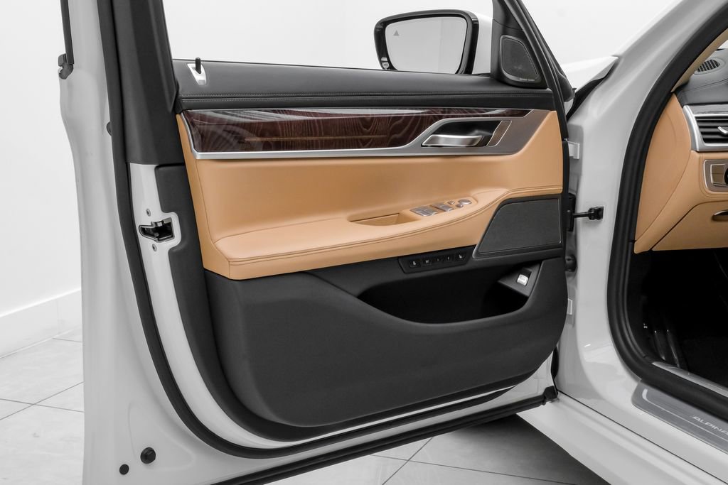 Used 2020 BMW ALPINA B7 xDrive image 45