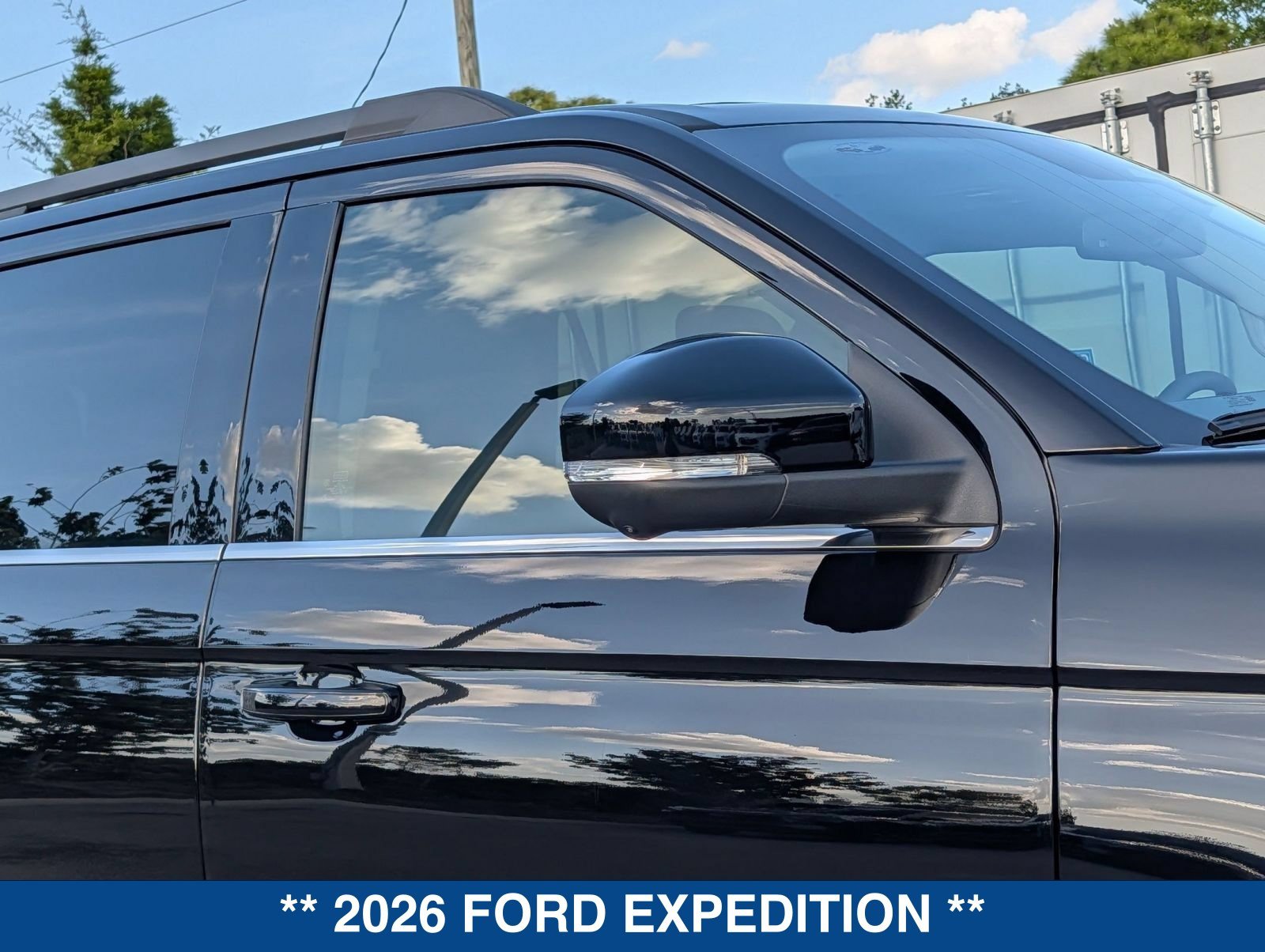 New 2026 Ford Expedition Active RWD image 12