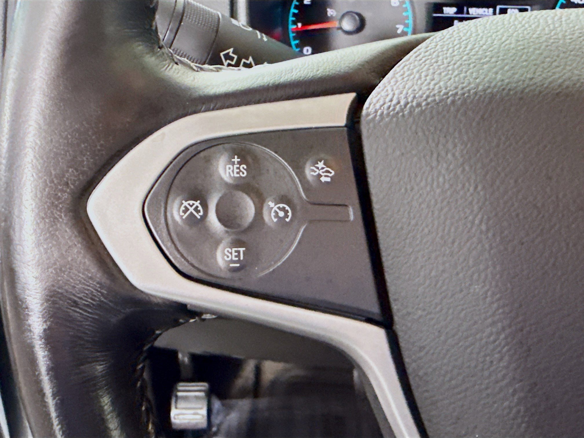 Used 2022 Chevrolet Colorado LT w/ Fleet Safety Package image 14