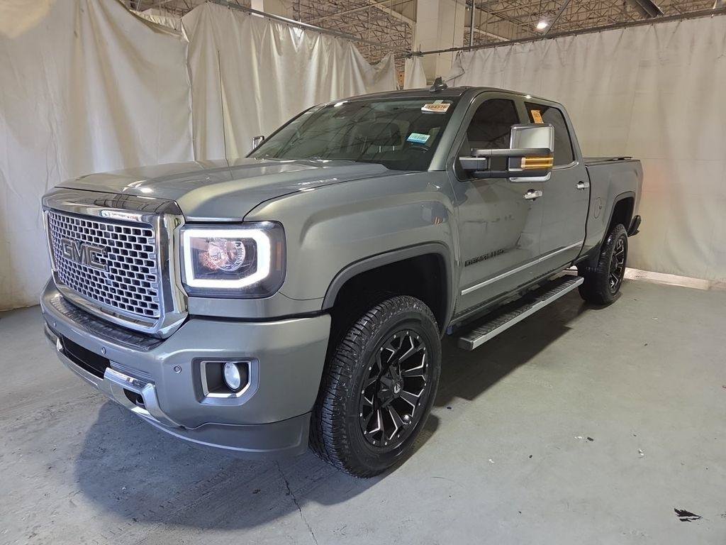 Used 2017 GMC Sierra 2500 Denali w/ Suspension Package, Off-Road AWD/4WD image 3