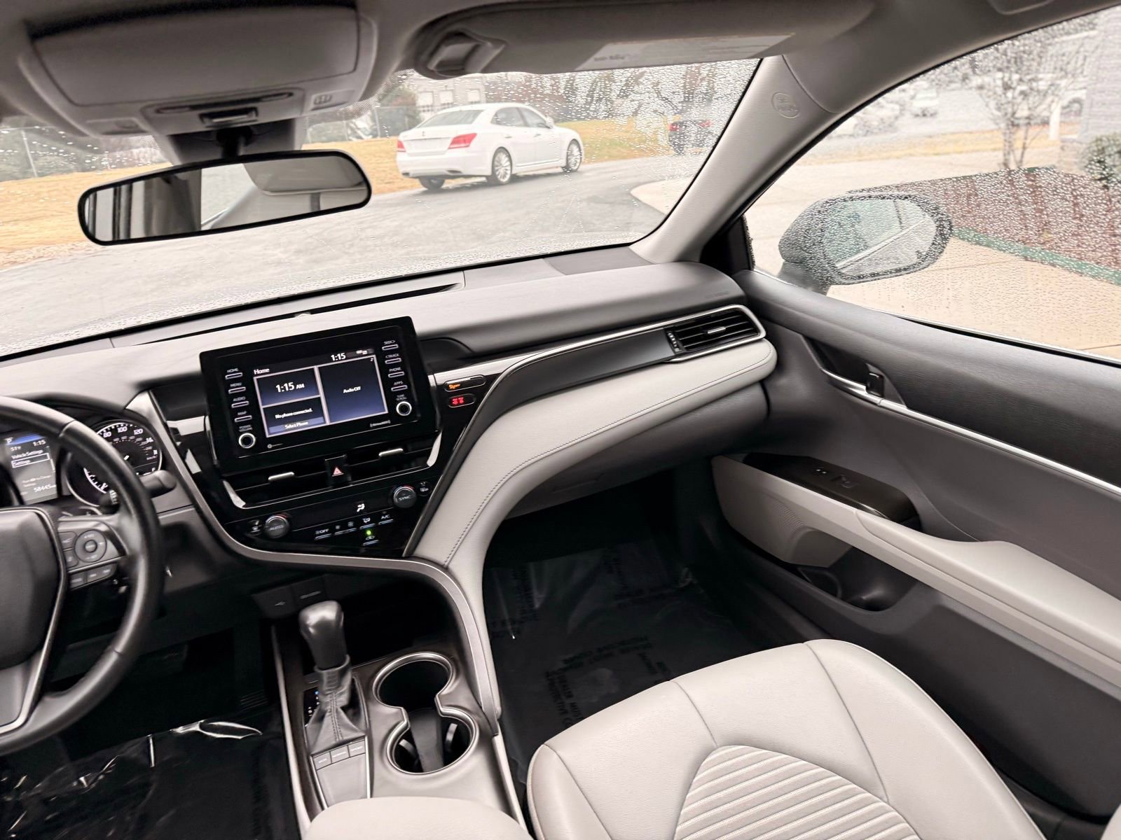 Used 2022 Toyota Camry SE image 28