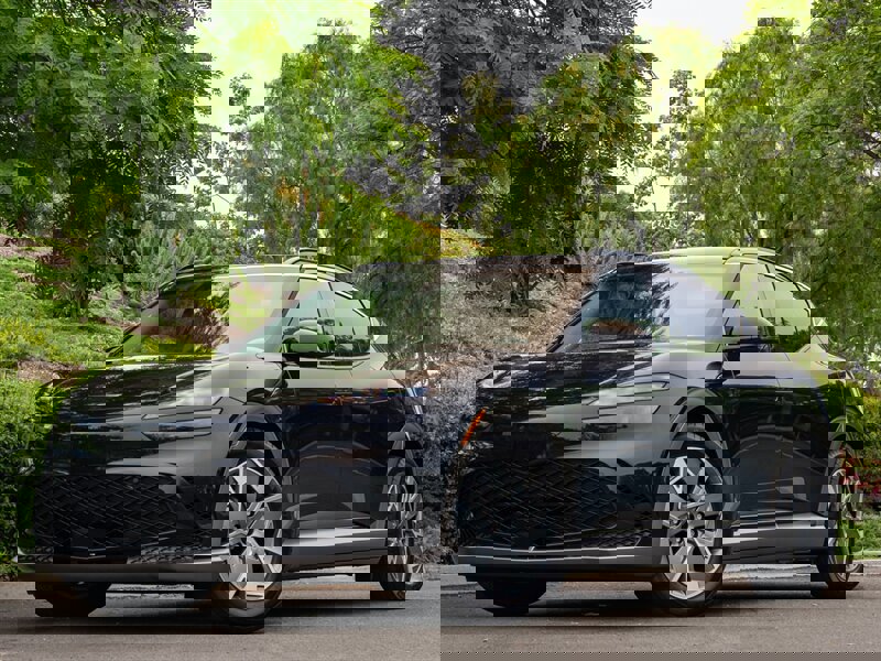 Used 2025 Genesis GV60 RWD image 1