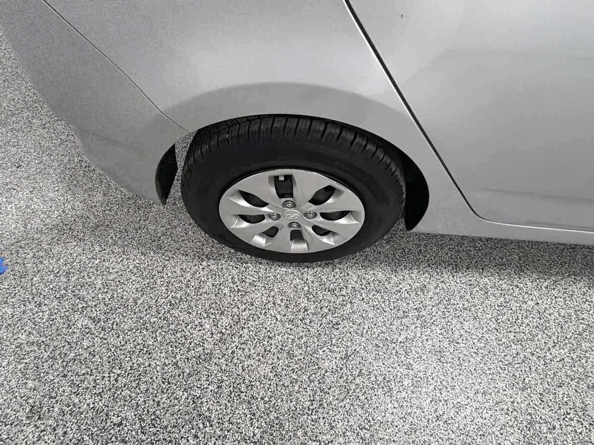 Used 2016 Hyundai Accent SE FWD image 30