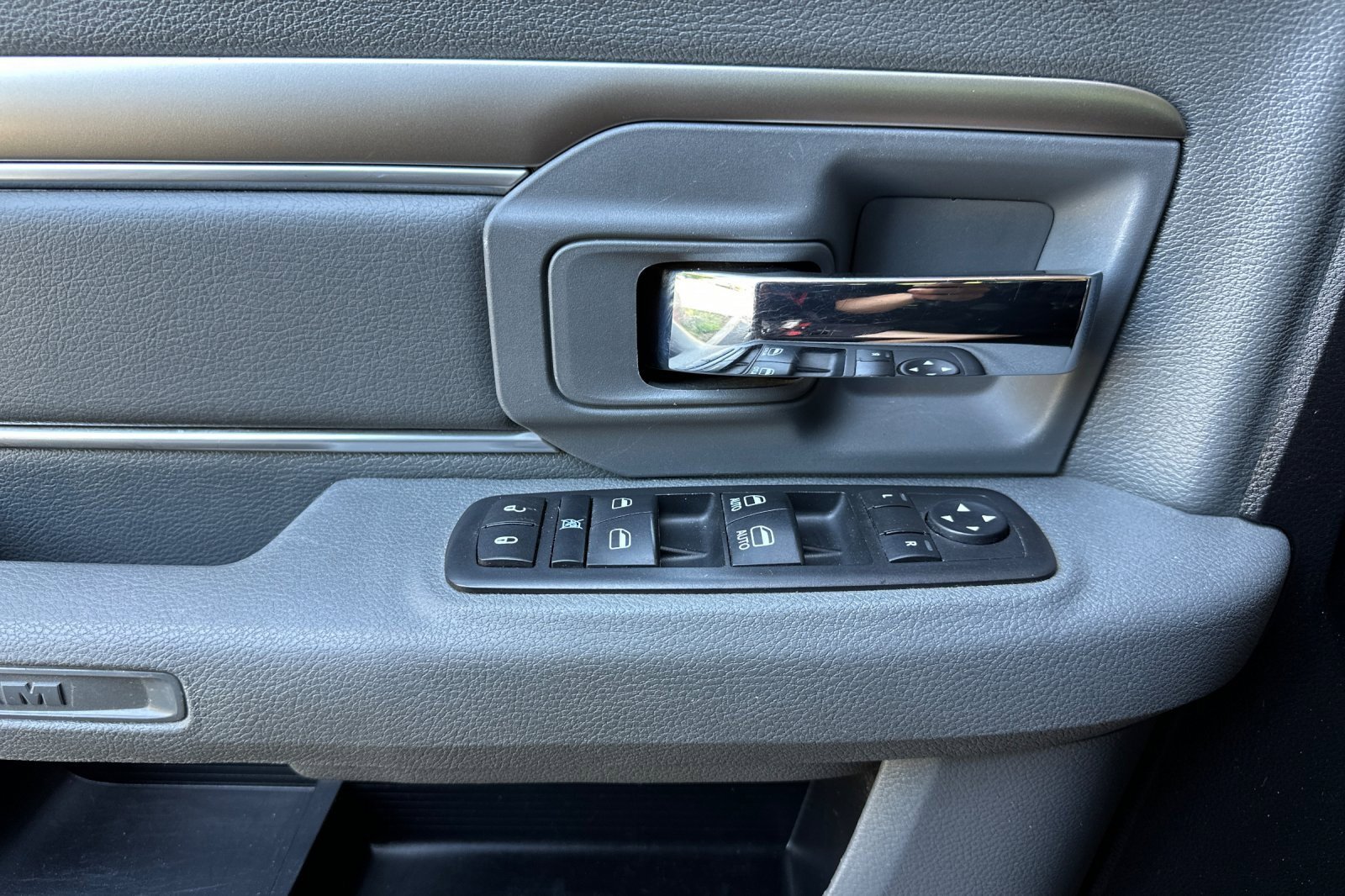 Used 2016 RAM 1500 Big Horn image 12