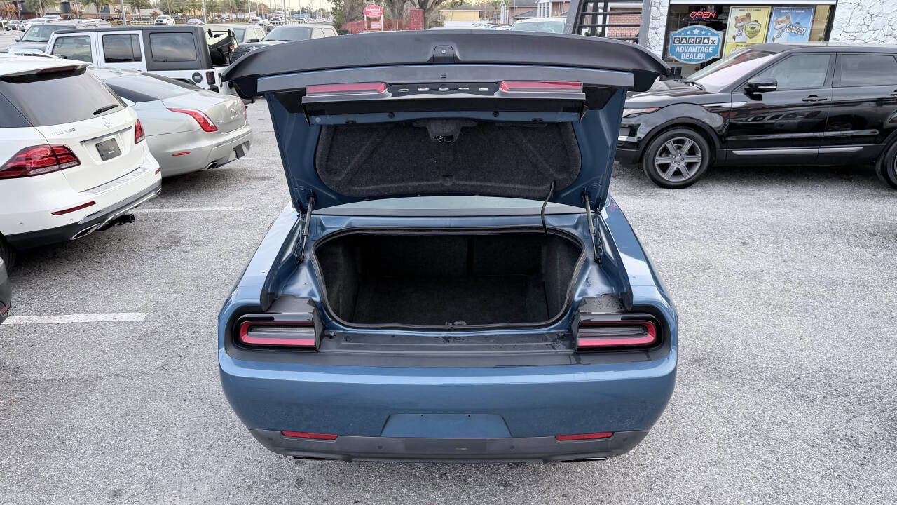Used 2020 Dodge Challenger R/T Scat Pack RWD image 5