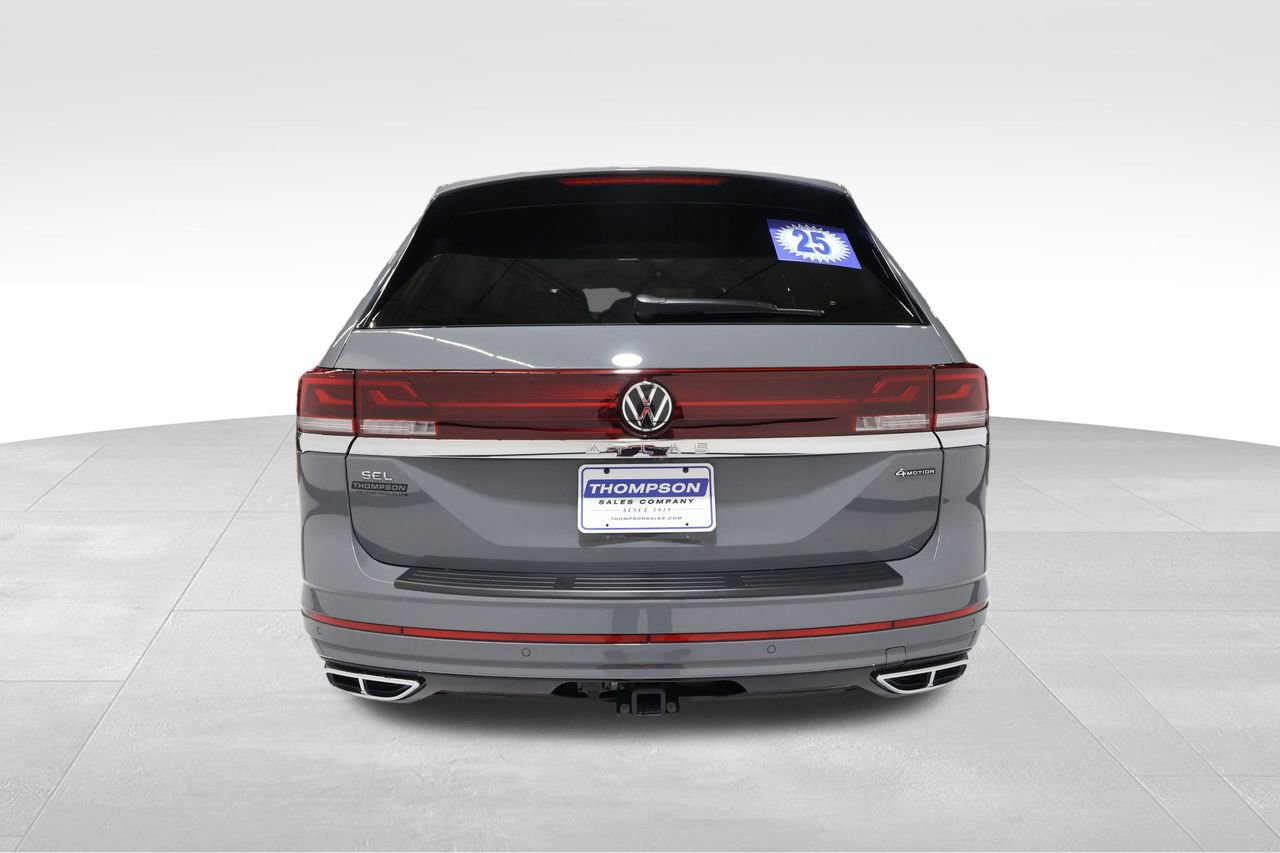 Used 2025 Volkswagen Atlas SEL Premium R-Line image 3