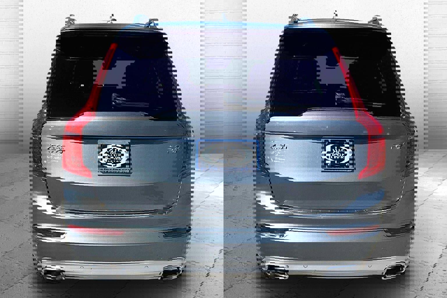 Used 2018 Volvo XC90 T6 Momentum w/ Convenience Package image 6