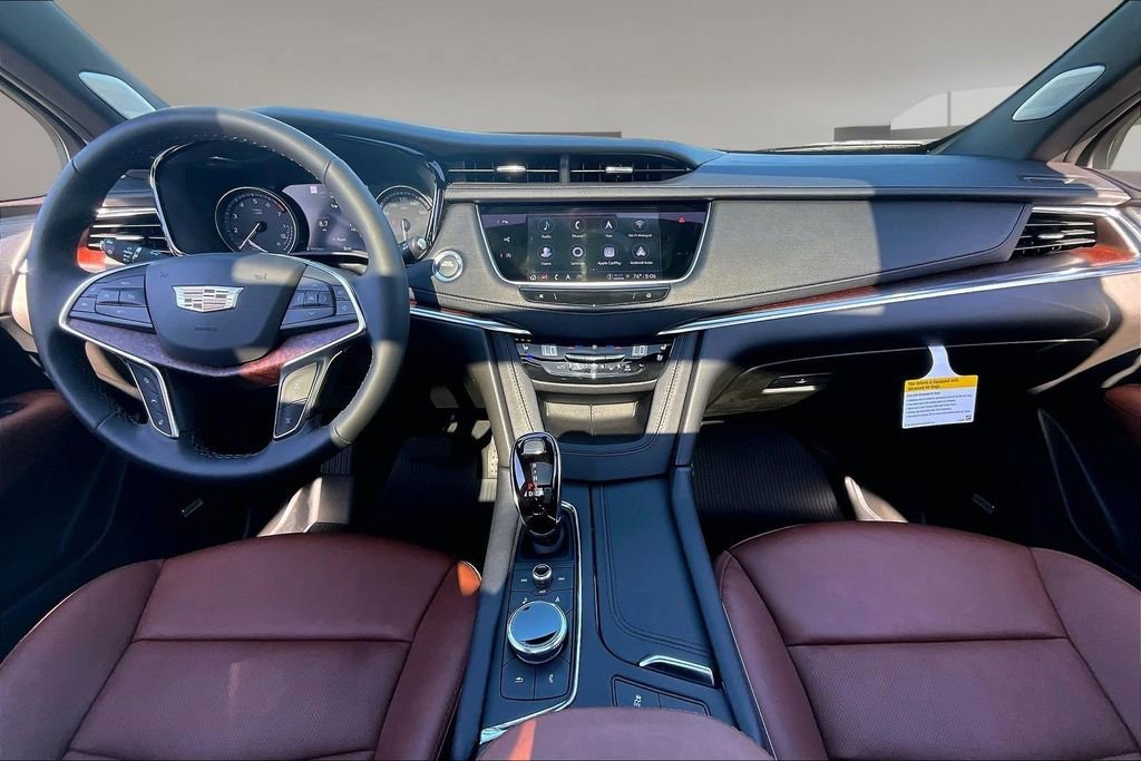 New 2026 Cadillac XT5 Premium Luxury w/ Driver Assist Package FWD image 5