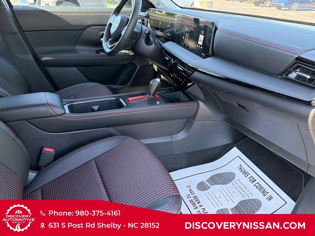 Certified 2026 Nissan Kicks SR FWD image 37