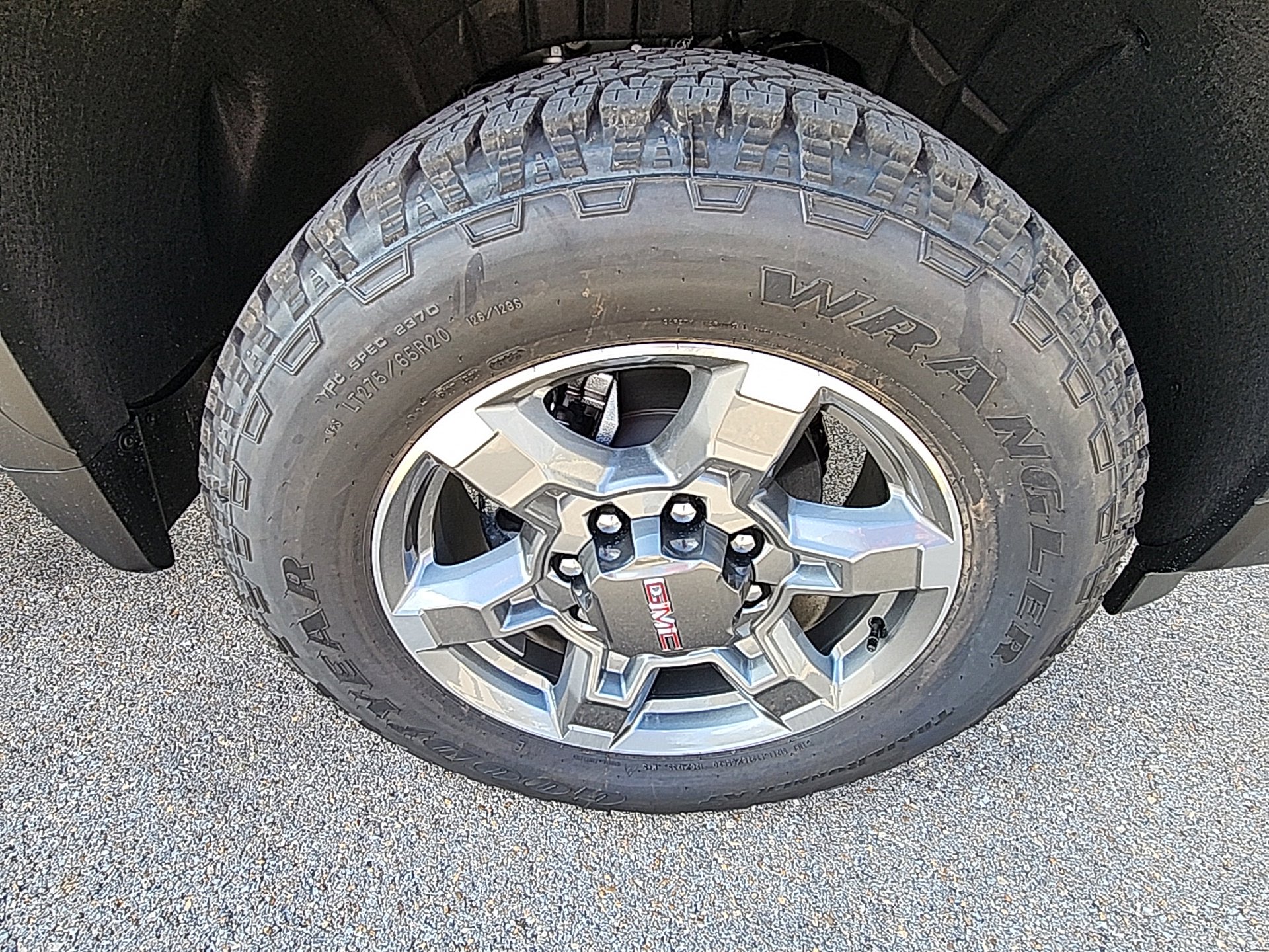 New 2026 GMC Sierra 2500 SLE image 11