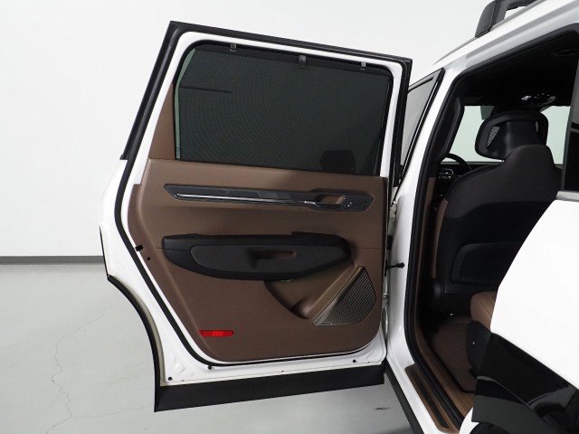 Used 2024 Kia EV9 Land image 64
