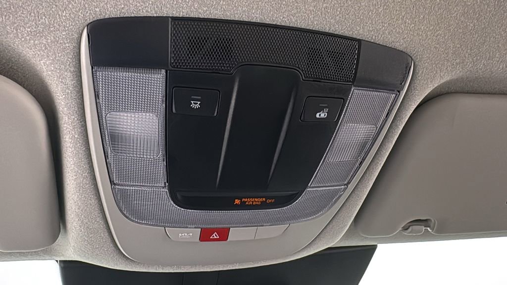 New 2025 Kia Niro EX image 29