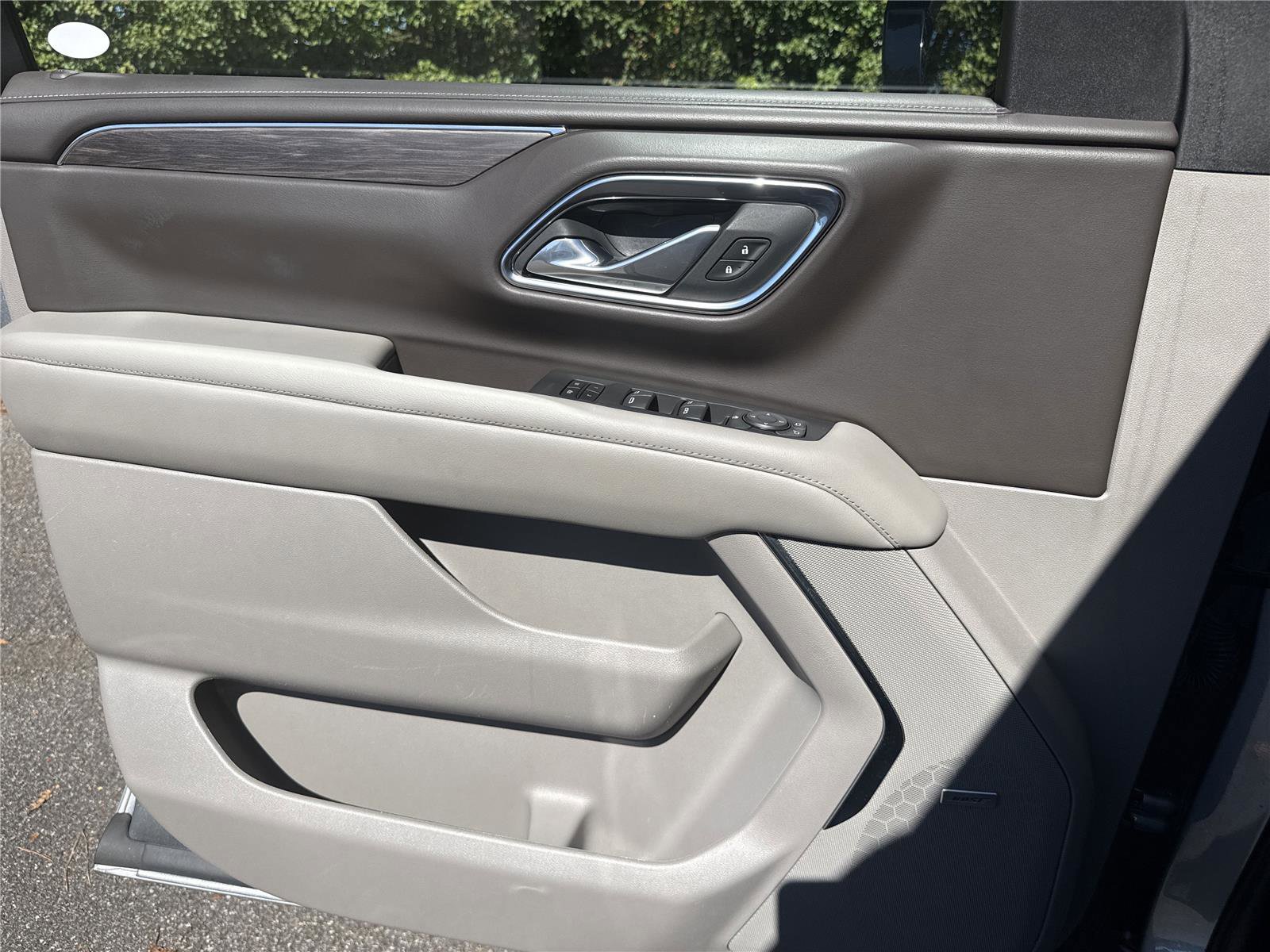 Used 2024 Chevrolet Tahoe LT image 16