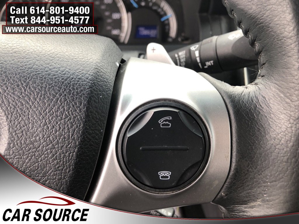 Used 2014 Toyota Camry L image 12