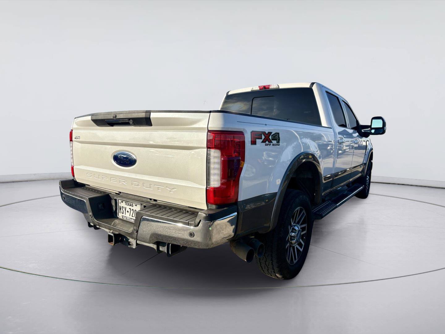 Used 2019 Ford F250 Lariat w/ Lariat Ultimate Package AWD/4WD image 5