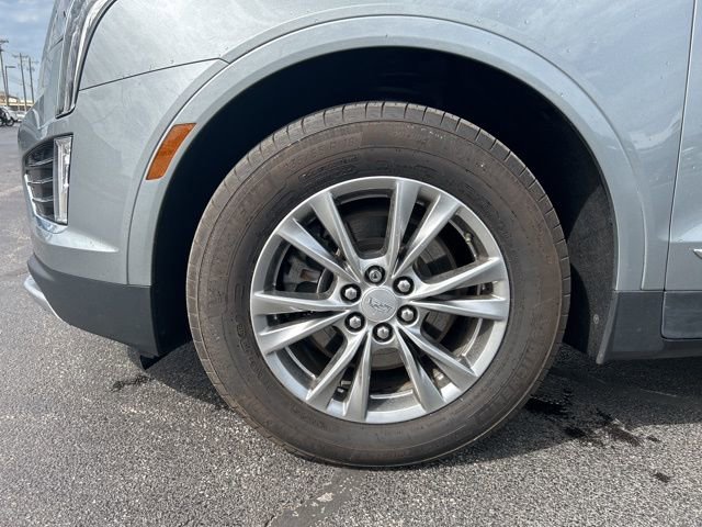 Certified 2023 Cadillac XT5 Premium Luxury AWD/4WD image 11