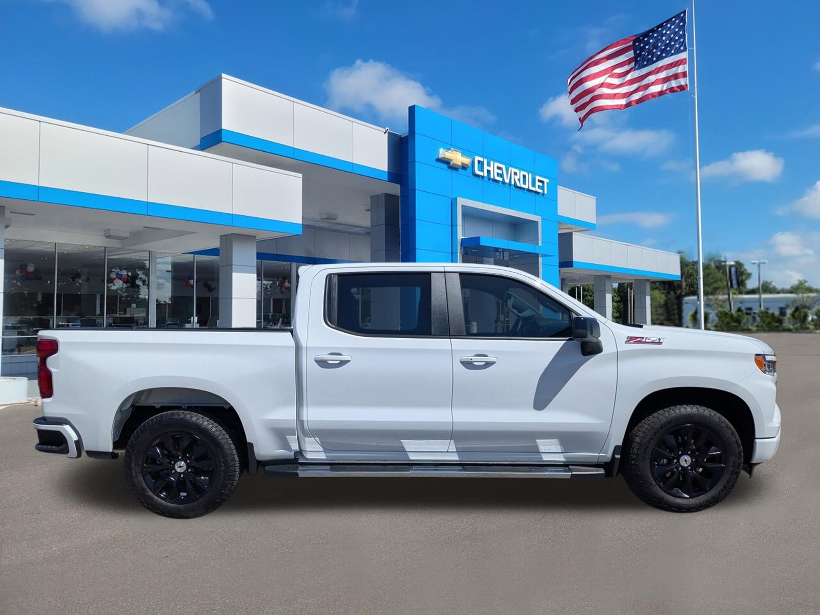 Used 2025 Chevrolet Silverado 1500 RST w/ Convenience Package II image 3