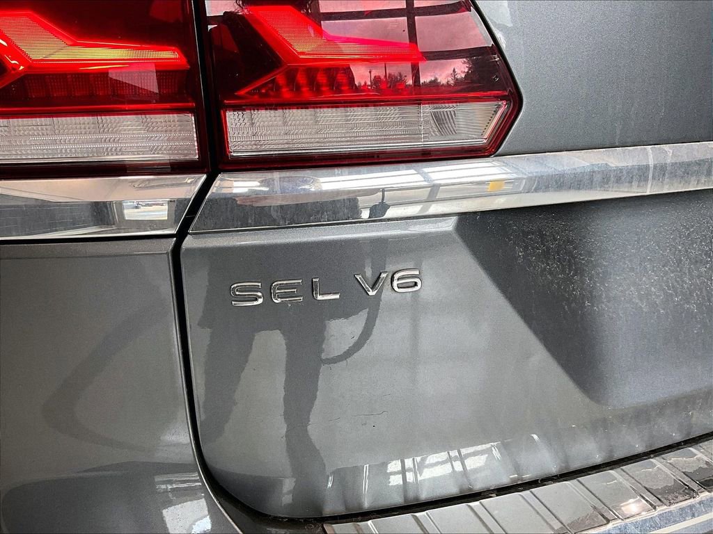 Used 2022 Volkswagen Atlas SEL Premium image 28