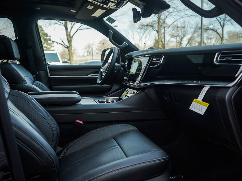 New 2026 Jeep Grand Wagoneer L Summit AWD/4WD image 11