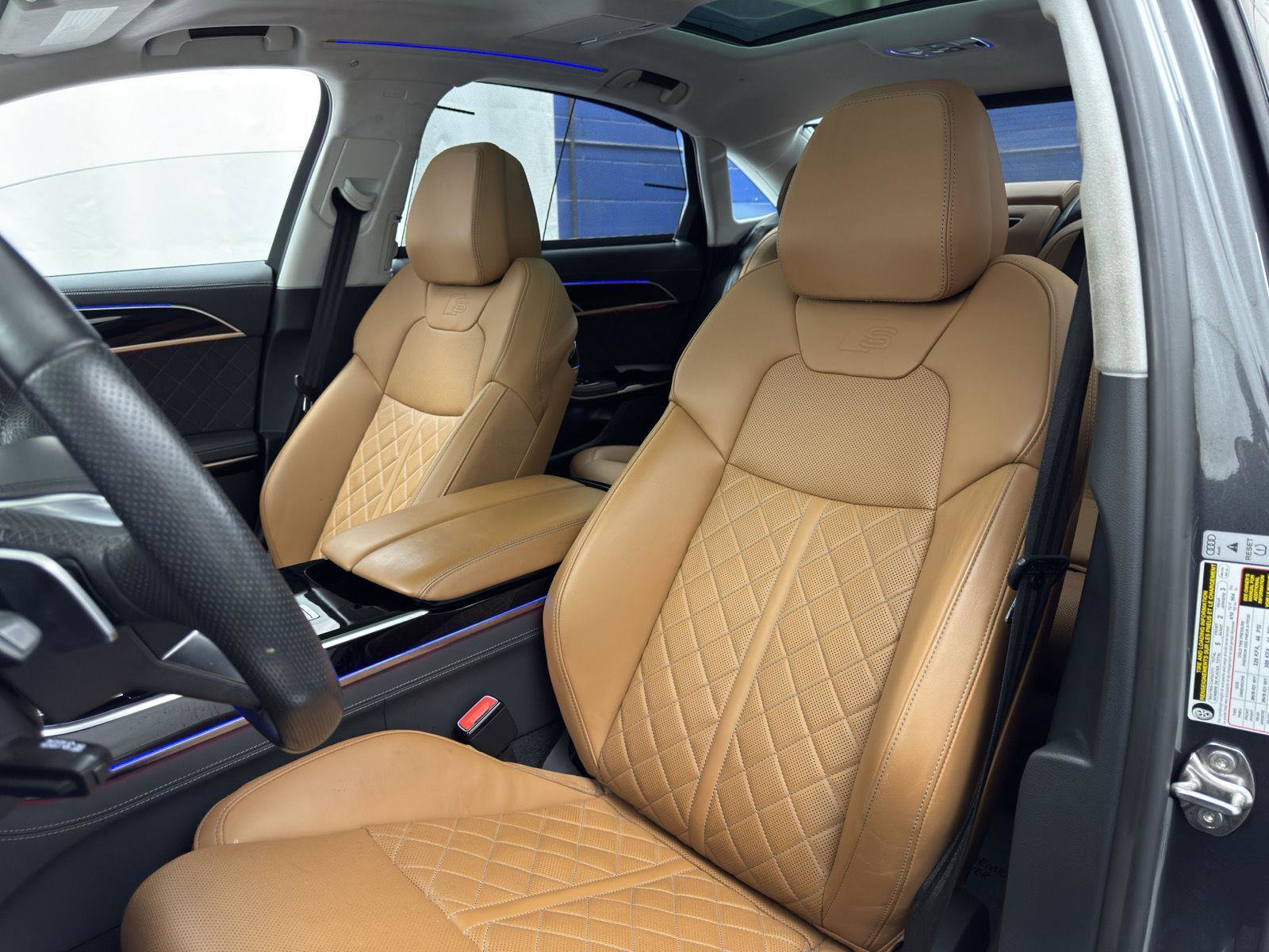 Used 2023 Audi S8 w/ S8 Comfort Plus Package image 24