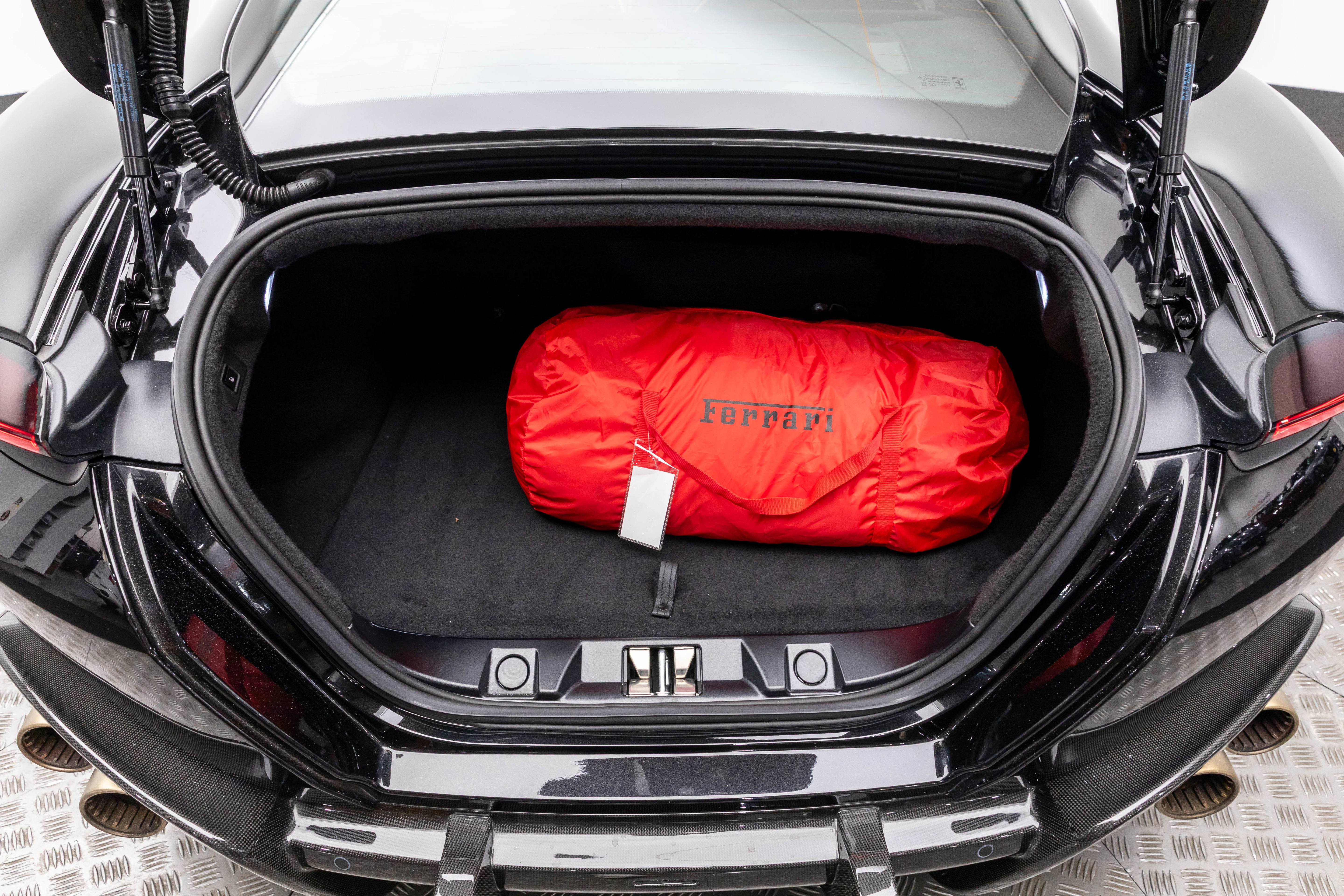 Certified 2021 Ferrari Roma image 41