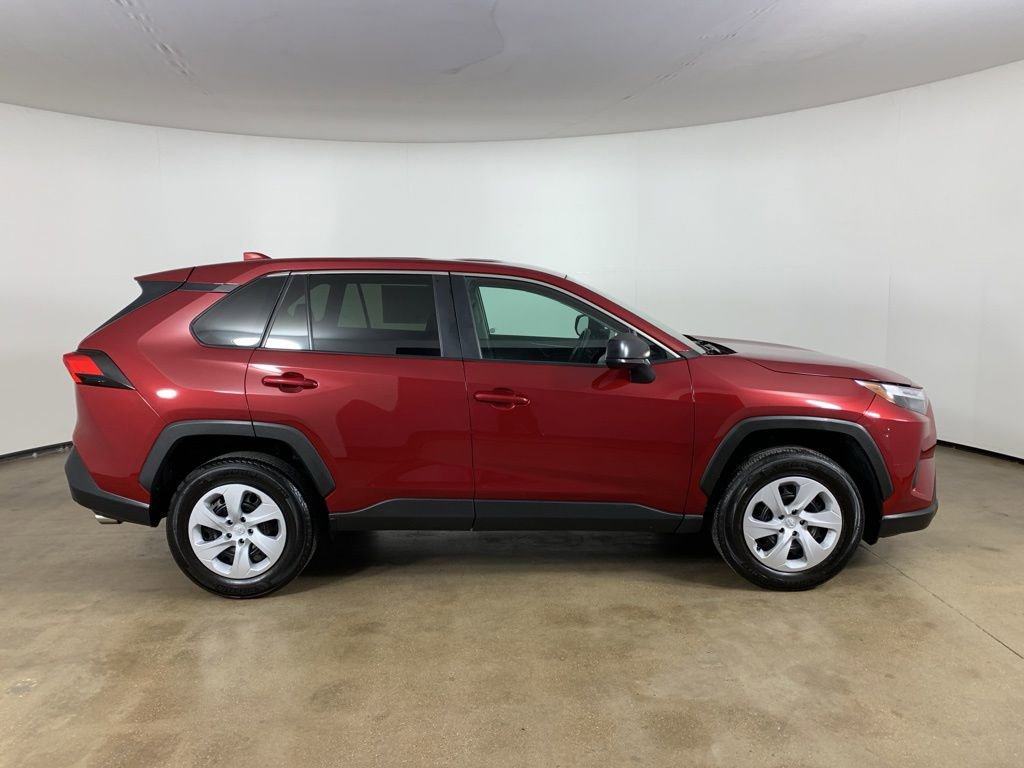 Used 2024 Toyota RAV4 LE image 7