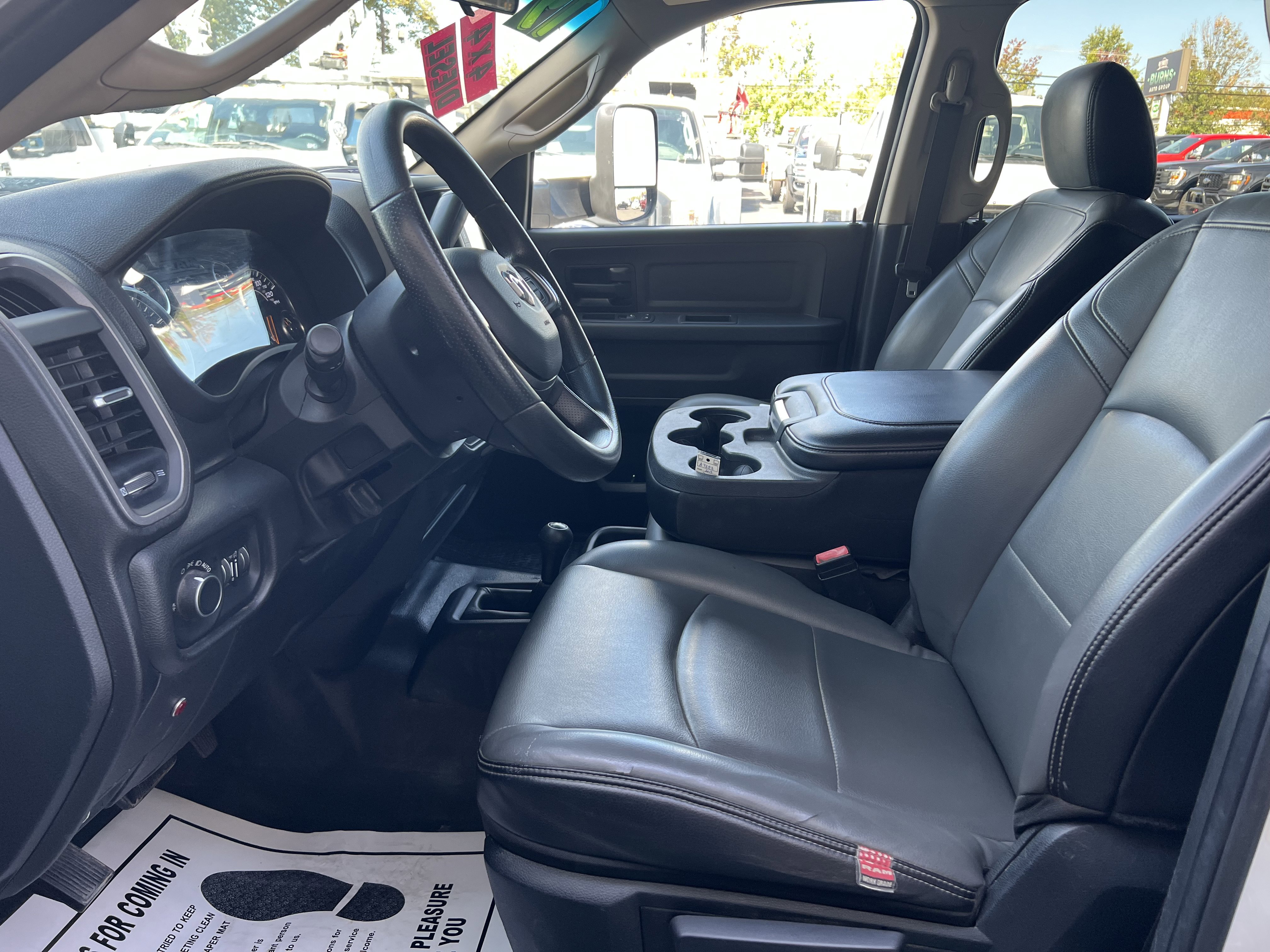 Used 2019 RAM 5500 Tradesman w/ Chrome Appearance Group image 19