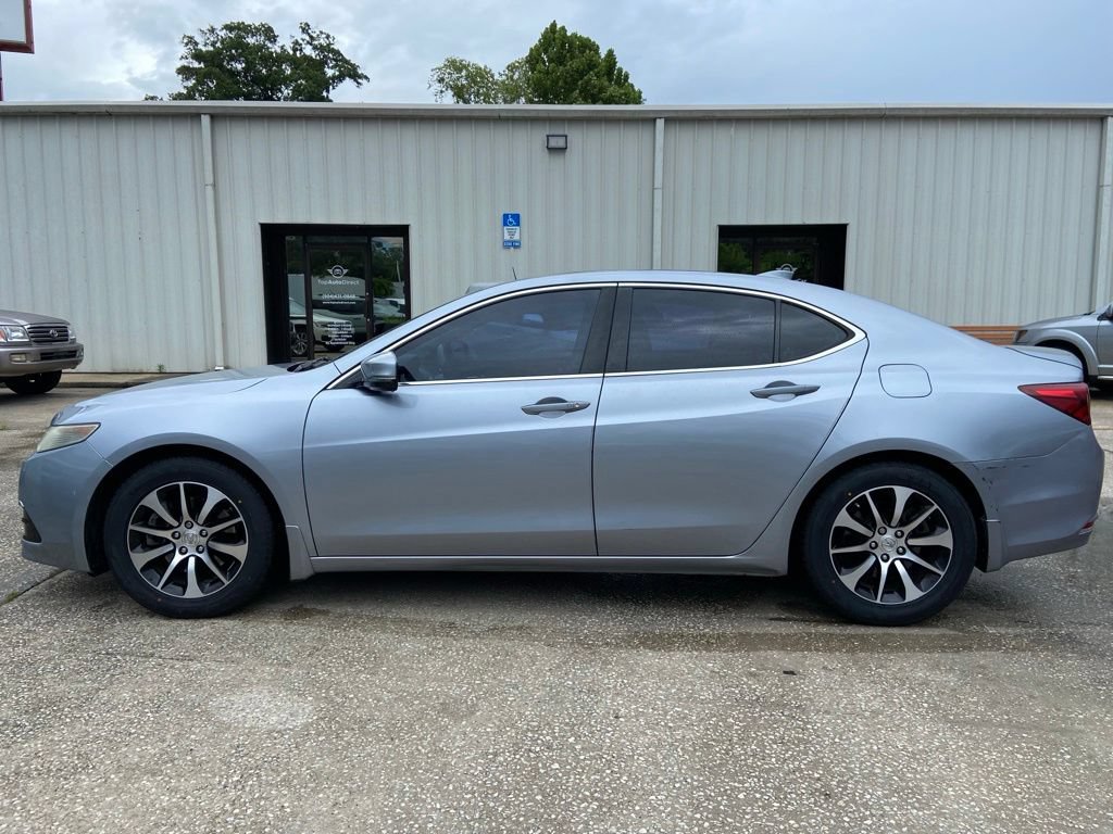 Used 2016 Acura TLX w/ Technology Package FWD image 2