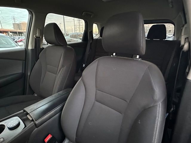 Used 2023 Nissan Rogue S image 9