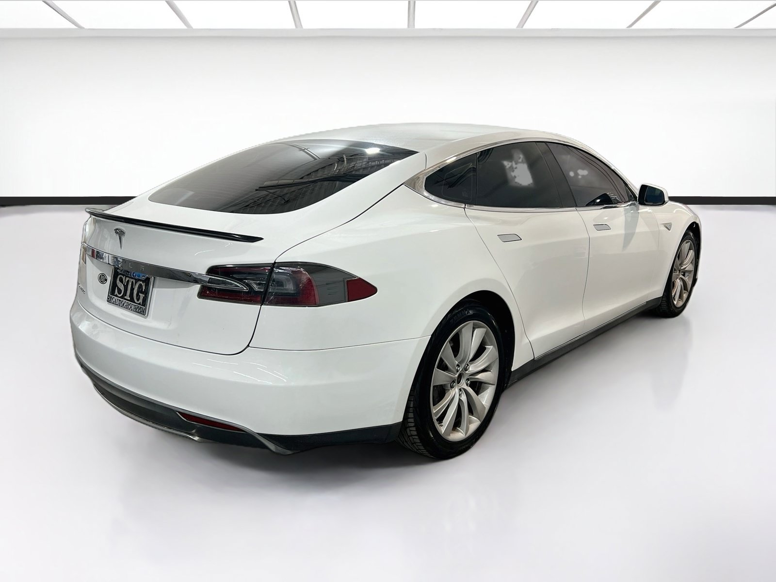 Used 2013 Tesla Model S Performance RWD image 4