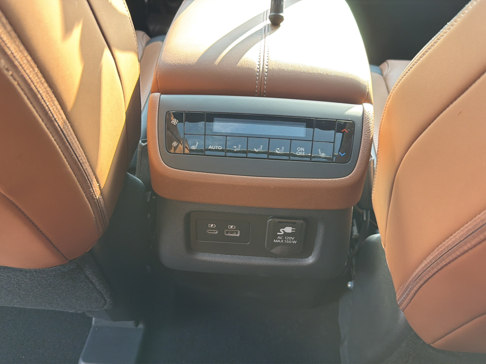 Certified 2025 Nissan Pathfinder Platinum w/ Cargo Package FWD image 38