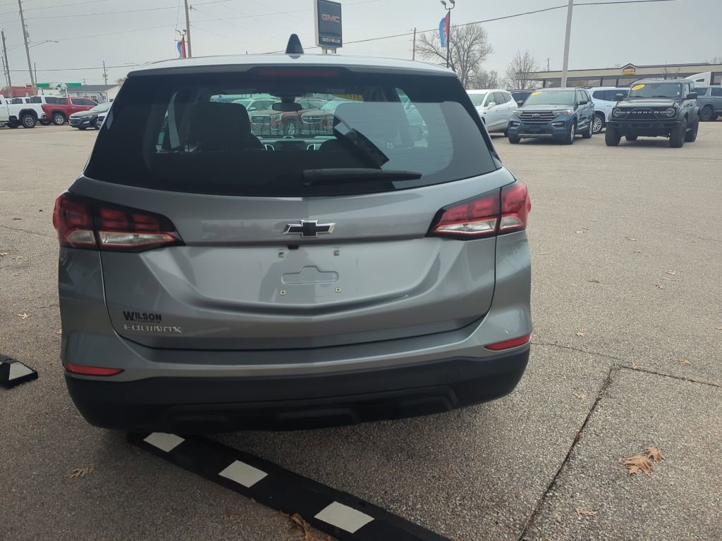 Used 2023 Chevrolet Equinox LS image 6