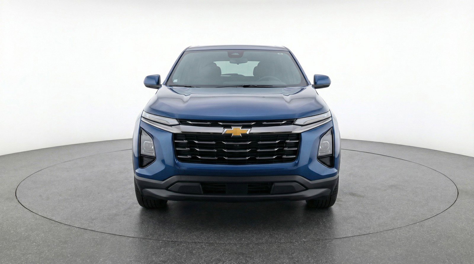 Used 2025 Chevrolet Equinox LT FWD image 2