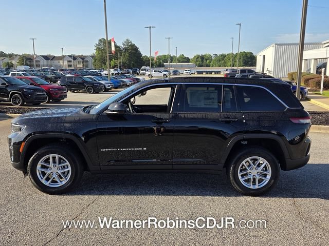 New 2026 Jeep Grand Cherokee Laredo RWD image 4