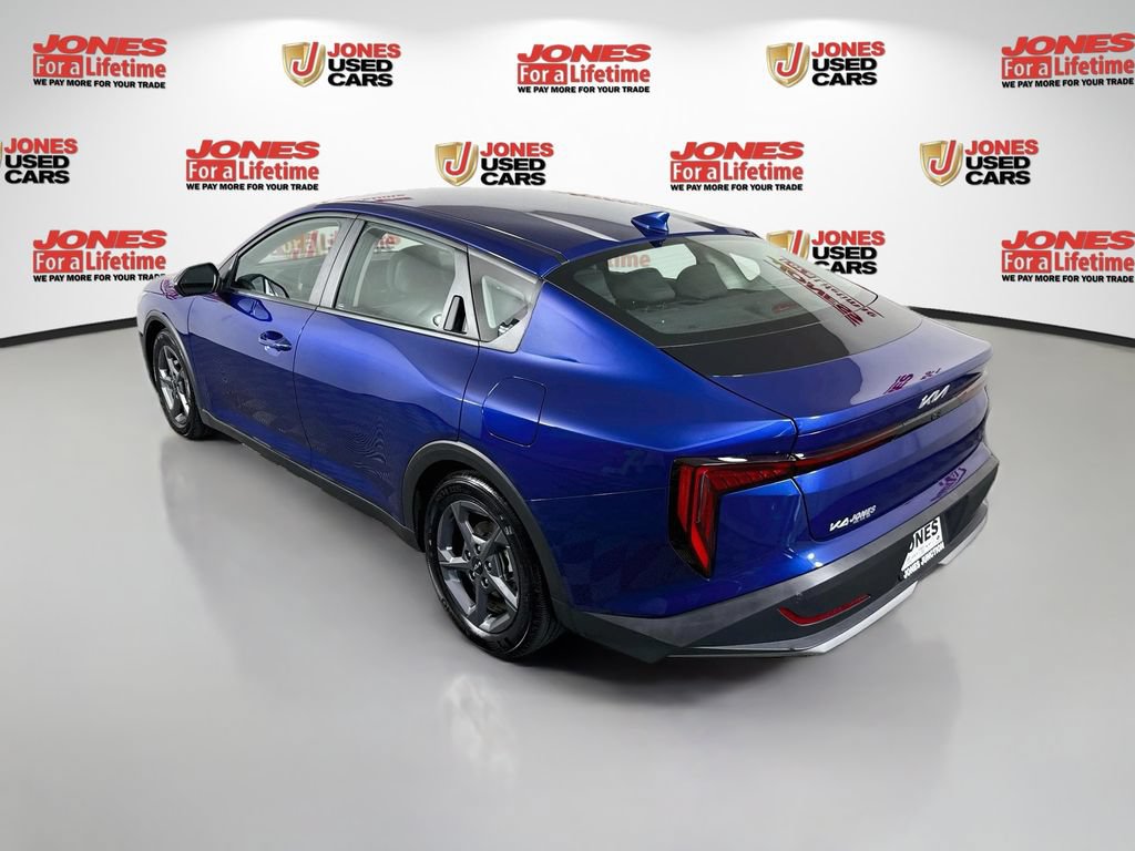 Certified 2025 Kia K4 FWD image 2
